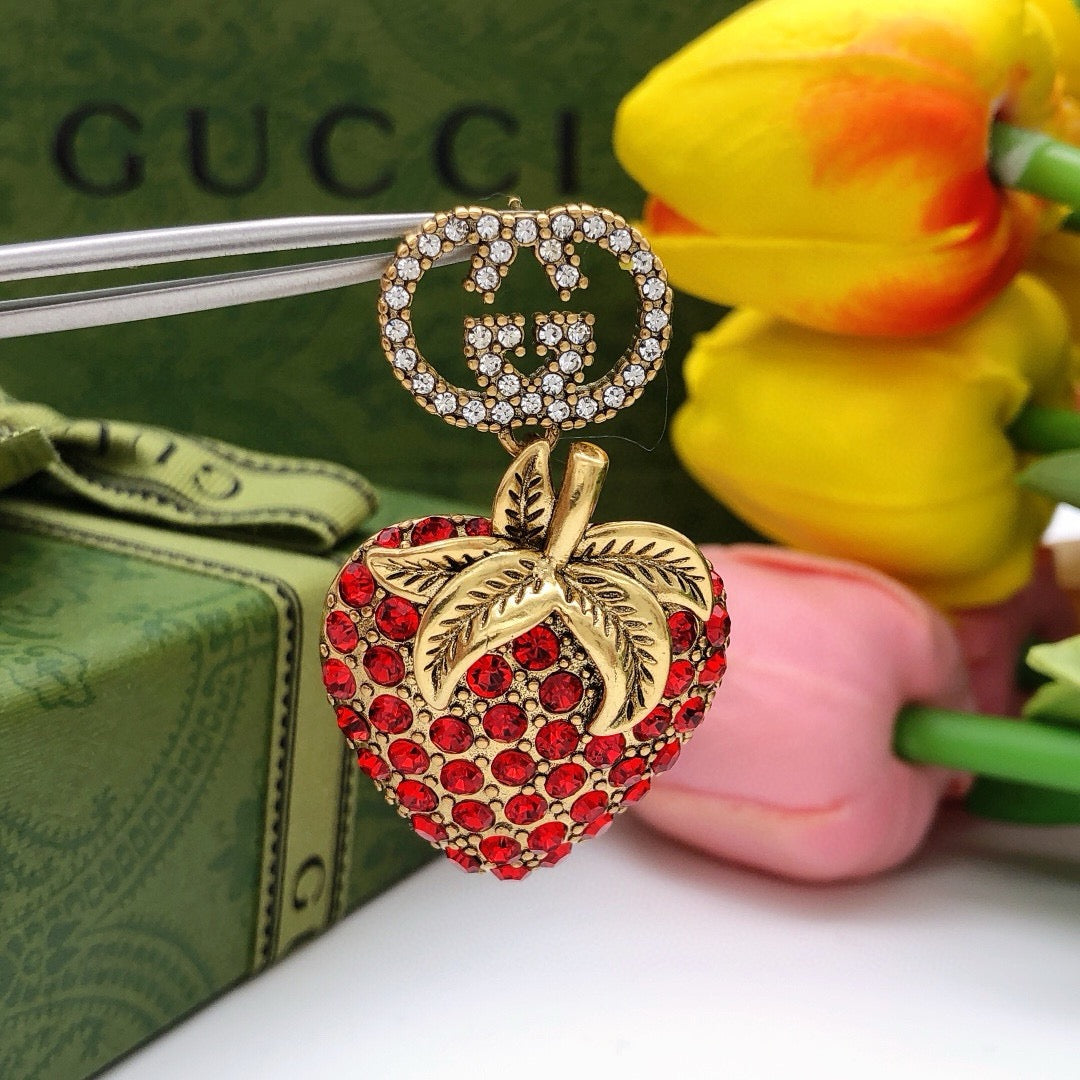 Geometric Emblem Hair Accessory – Red Detail side detail