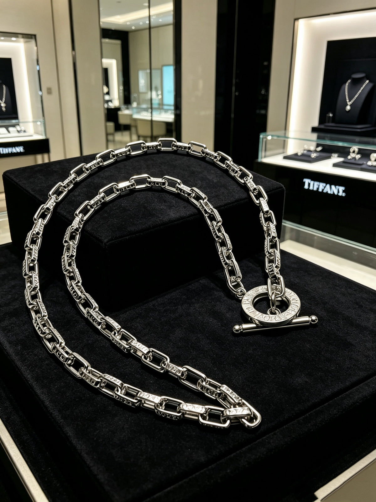 Signature Motif Pendant Necklace in Silver-Tone – Vintage Detail – Design 55 main product view