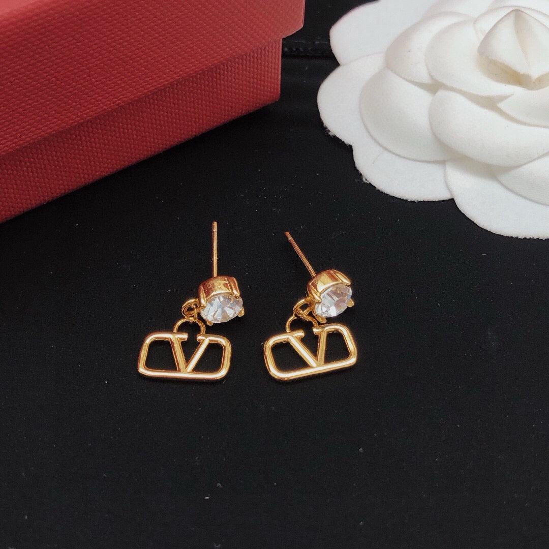 V Emblem Crystal-Accent Stud Earrings – Pink – Design 03 front view