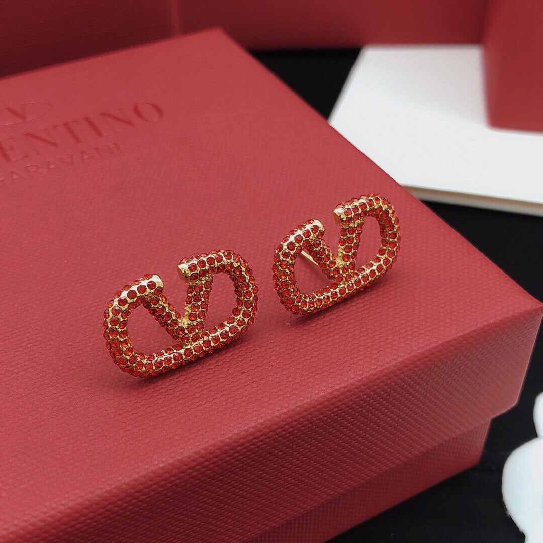 V Emblem Crystal-Accent Stud Earrings – Design 14 styled detail