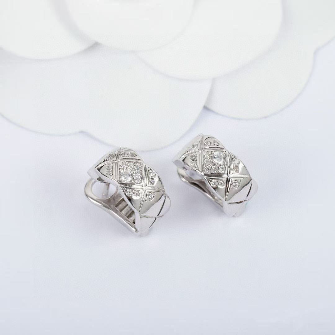Letter Stud Earrings in Polished Metal-Tone – Design 018 side detail