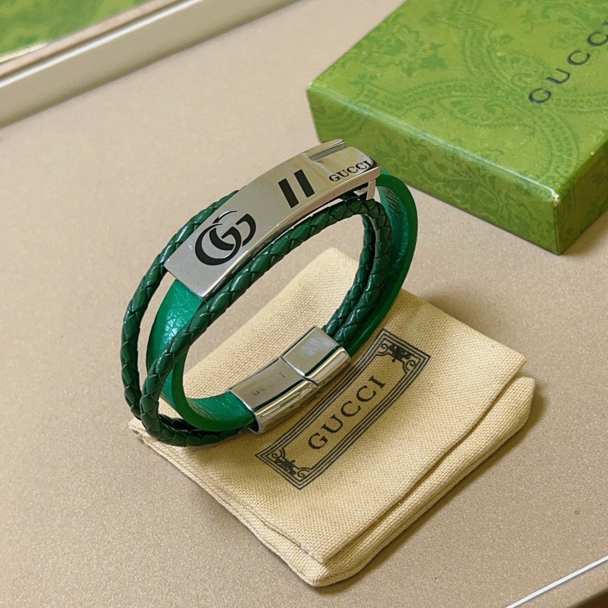 Double-G Emblem Bangle in Silver-Tone – Vintage Detail – Design 028 front product view