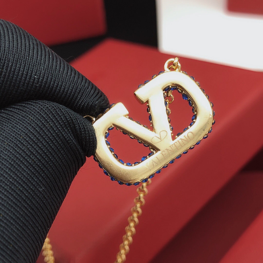 Signature Emblem Crystal-Accent Pendant Necklace – Design 05 detail view