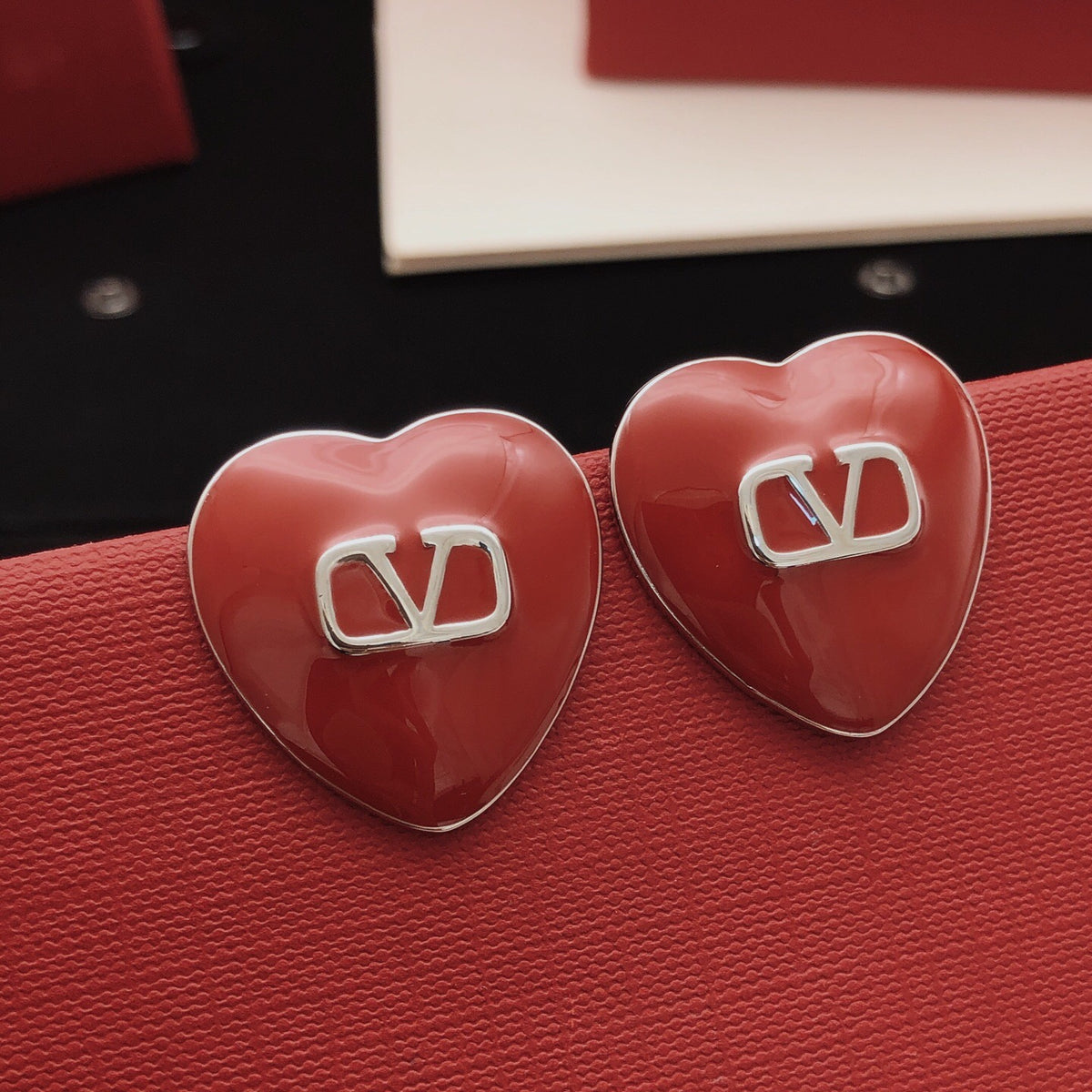 Heart Stud Earrings in Gold-Tone – Red – Design 03 front view