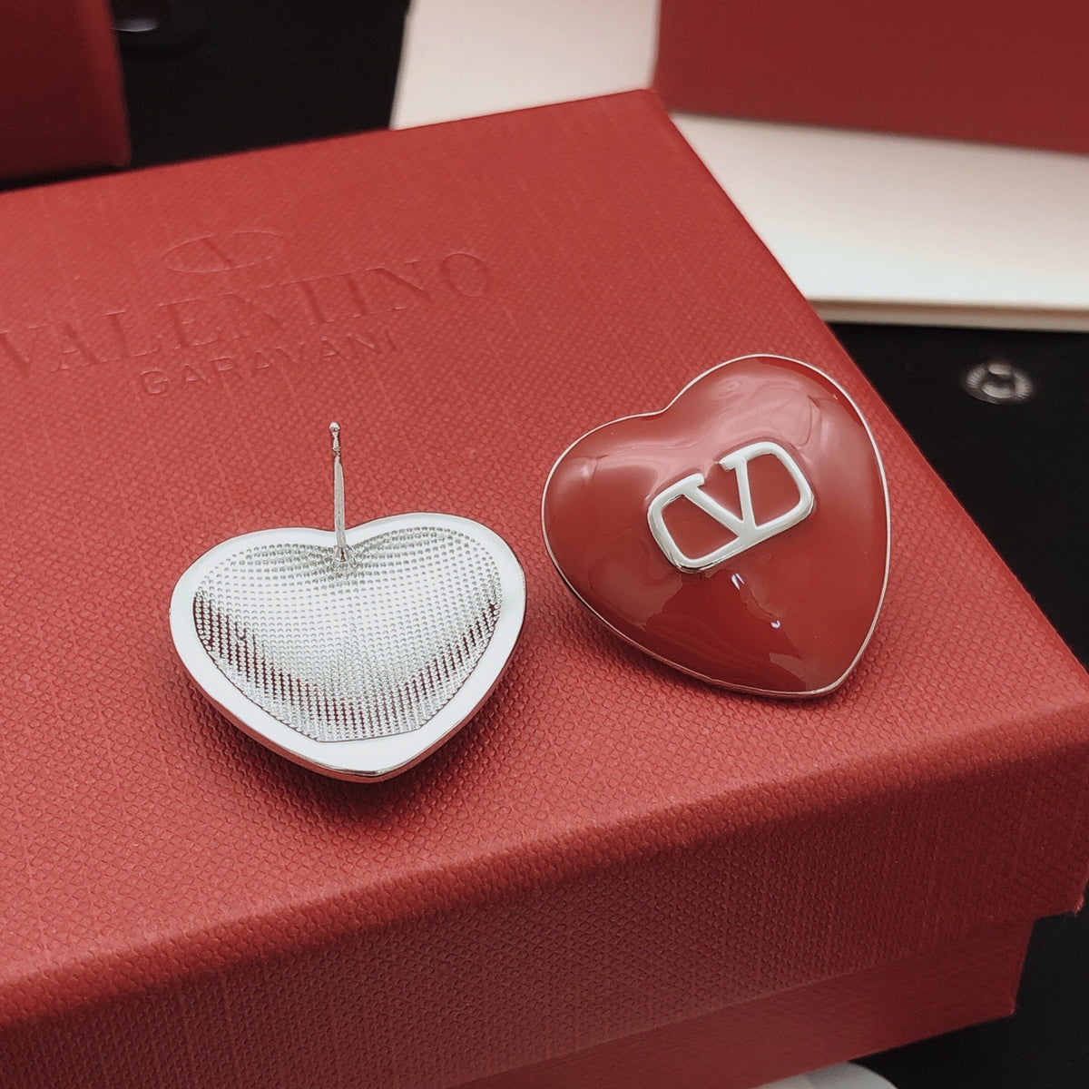 Heart Stud Earrings in Gold-Tone – Red – Design 02 styled detail