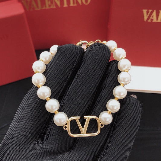 Signature Emblem Bracelet in Gold-Tone – Design 11 main product view