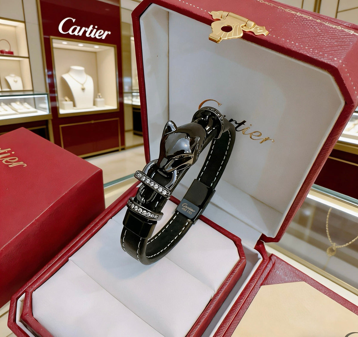 Sculptural Statement Bracelet in Gold-Tone – Design 232 detail view