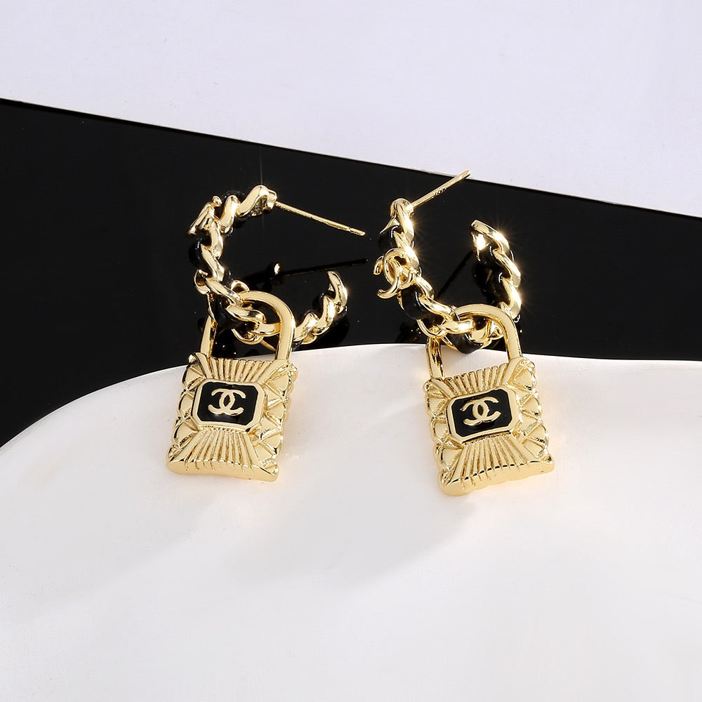 Double-C Emblem Stud Earrings in Gold-Tone – Design 009 detail view