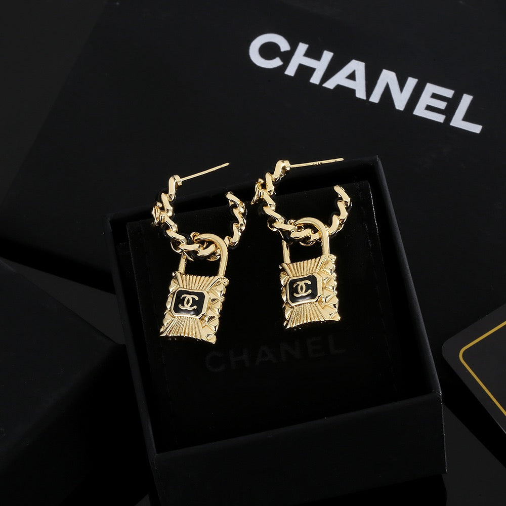 Double-C Emblem Stud Earrings in Gold-Tone – Design 009 main product view