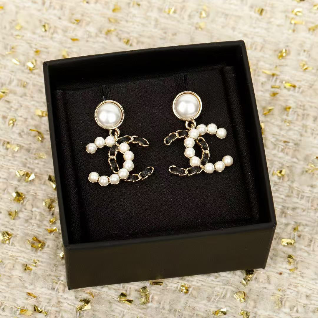 Signature Emblem Crystal-Accent Stud Earrings – Red Detail front product view