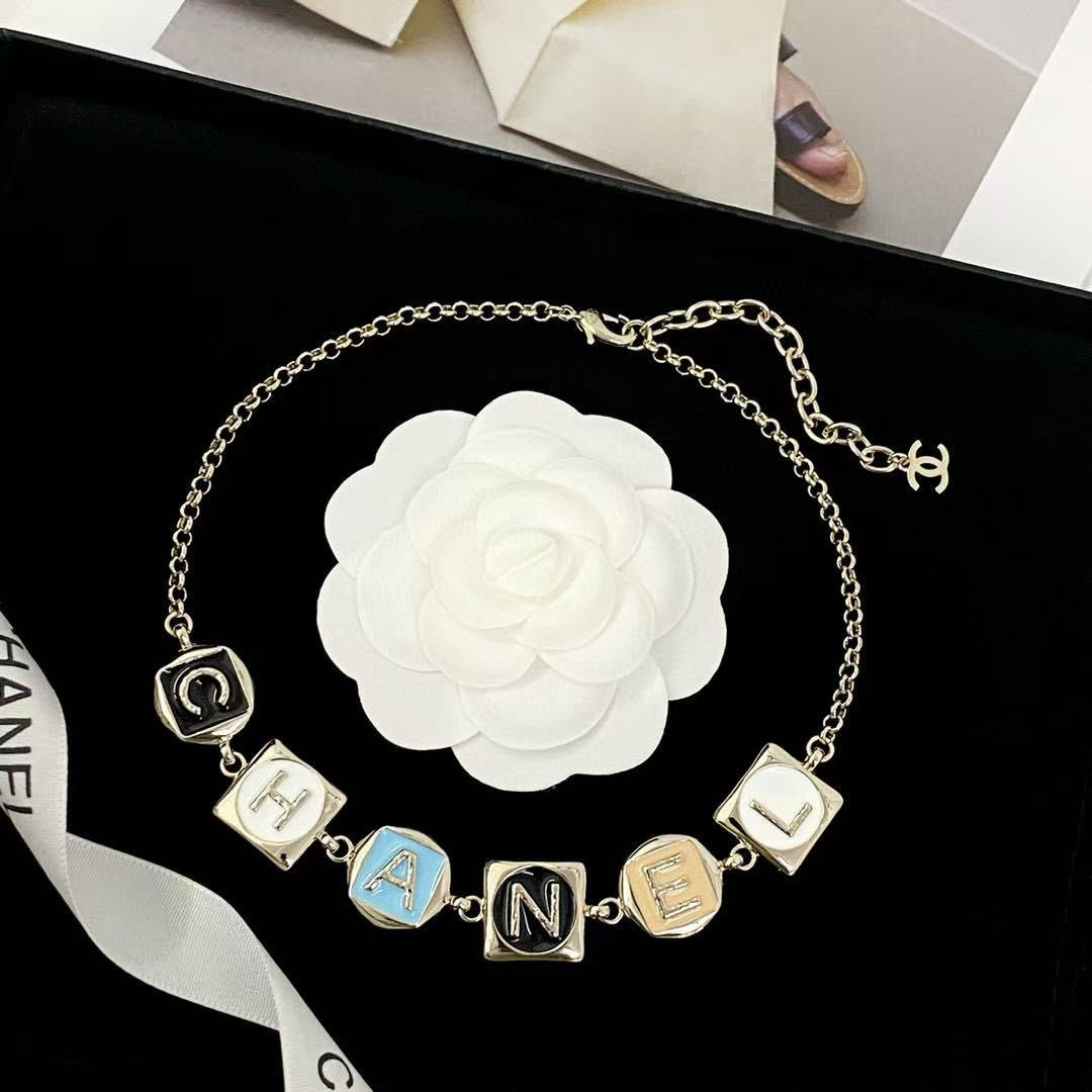 Letter Pendant Necklace in Polished Metal-Tone – Design 005 detail view
