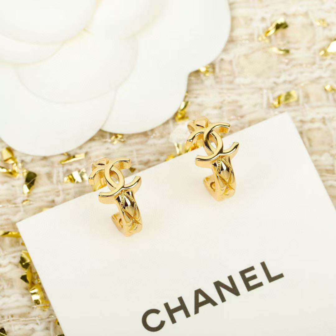 Double-C Emblem Stud Earrings in Gold-Tone – Design 044 main product view