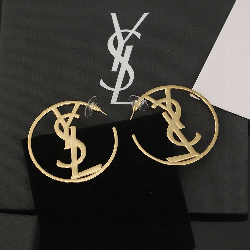 Geometric Emblem Brooch in Gold-Tone – Design 006 front product view