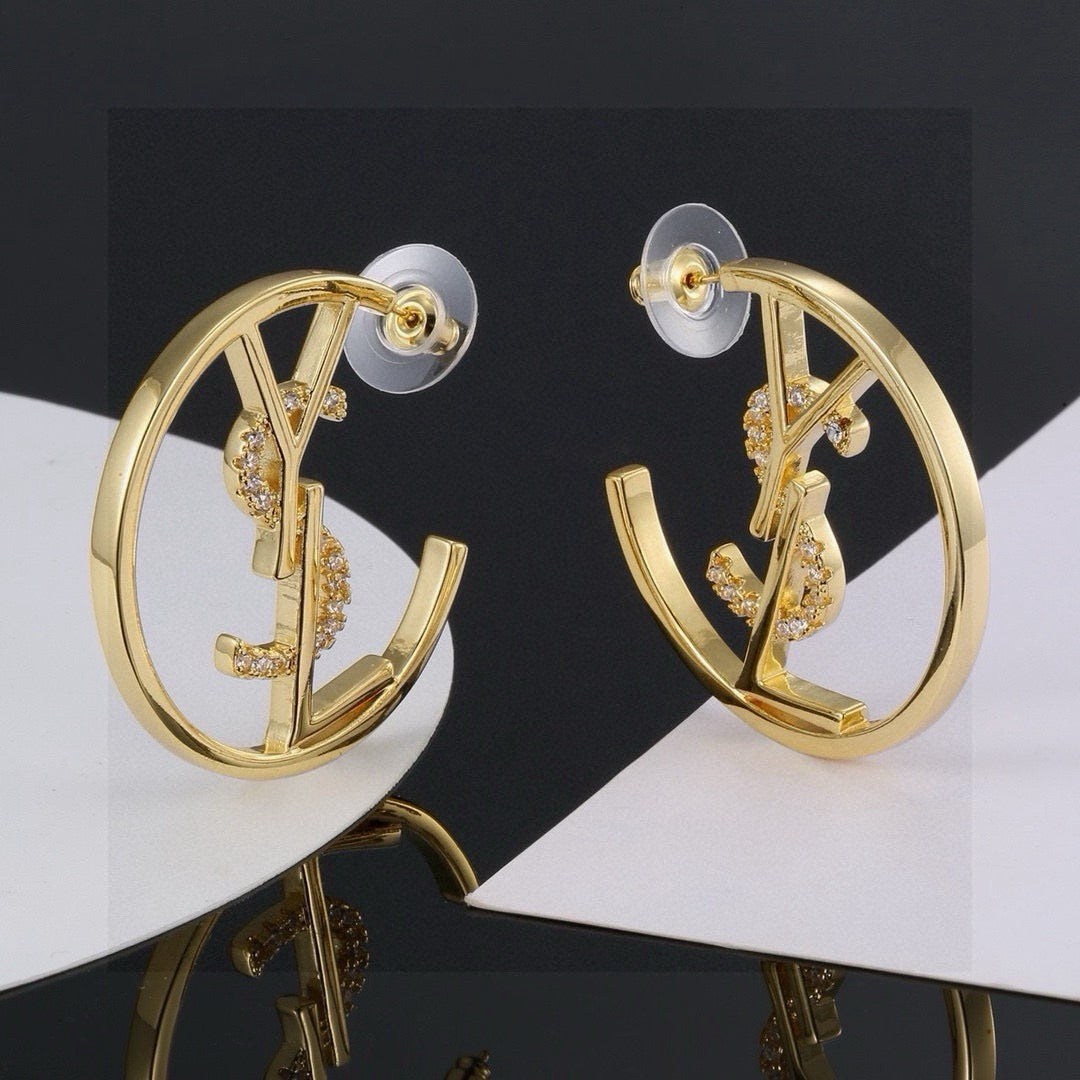 Hoop Stud Earrings in Polished Metal-Tone – Design 002 detail view