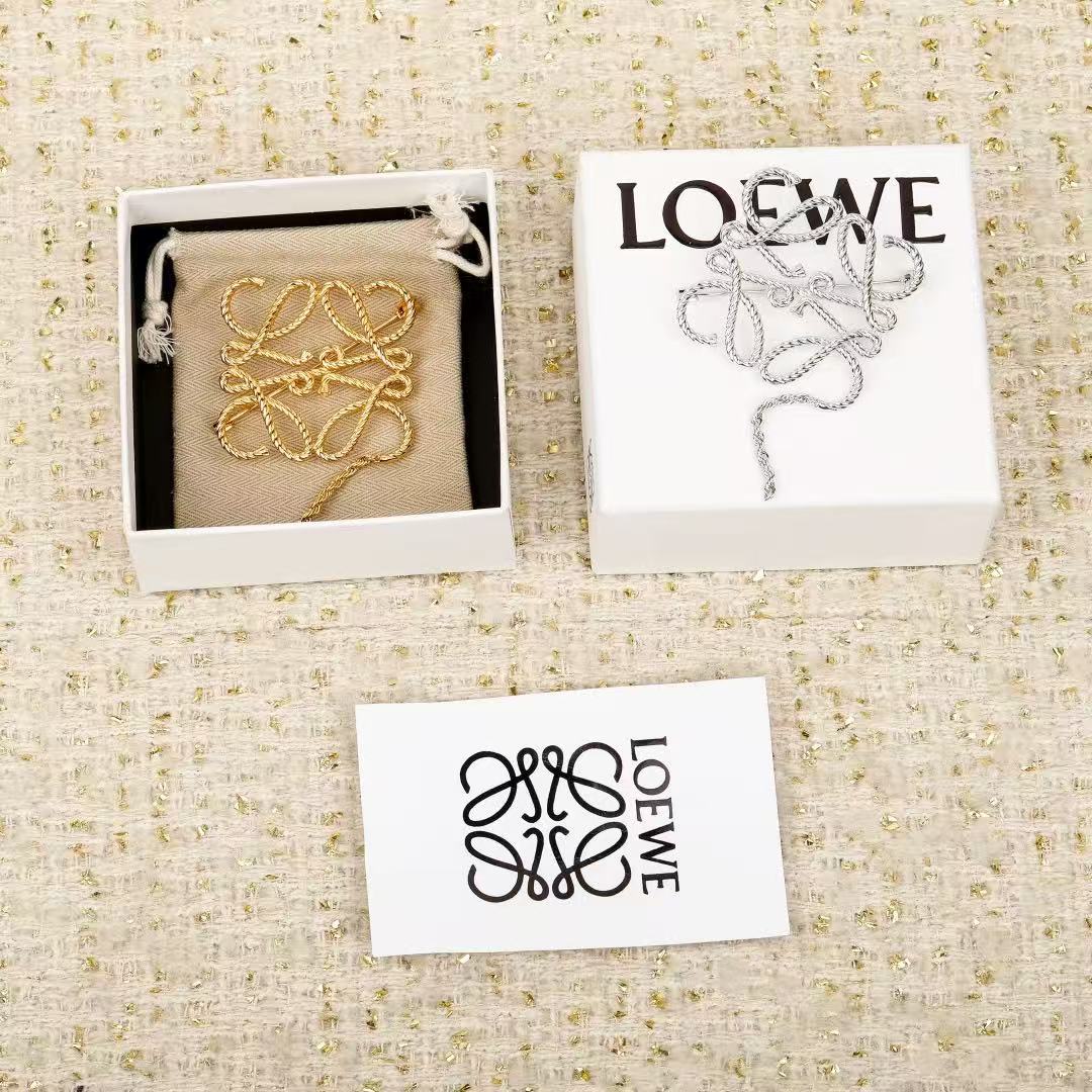 Signature Emblem Brooch in Polished Metal-Tone – Design 014 detail view