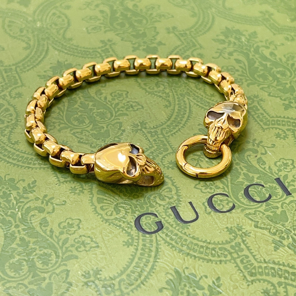 Floral Bracelet in Polished Metal-Tone – Design 010 main product view