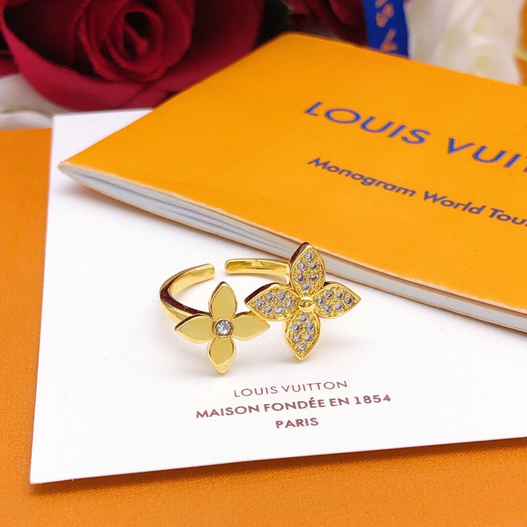 Geometric Emblem Statement Ring in Gold-Tone – Design 007 front product view