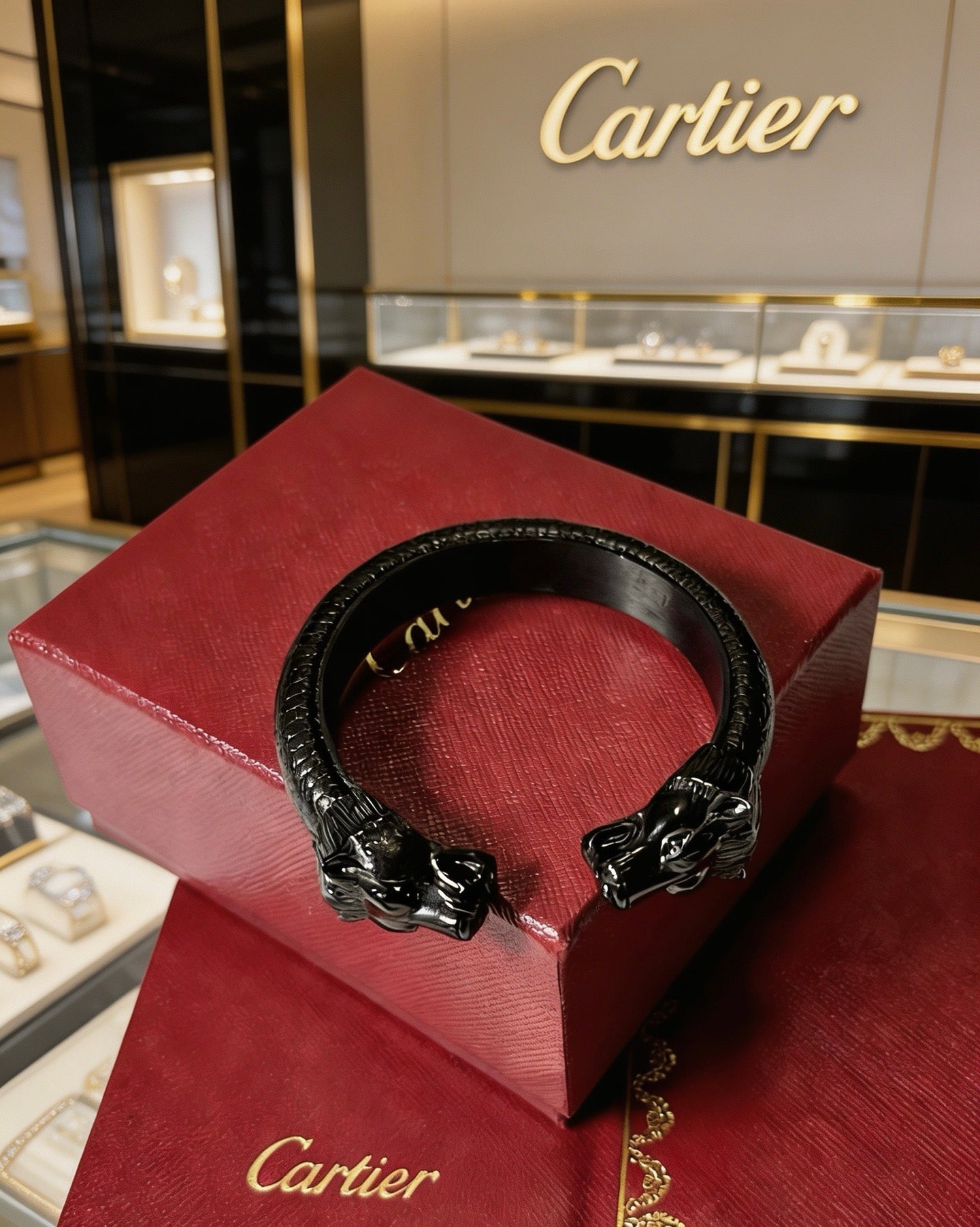 Sculptural Statement Bracelet in Gold-Tone – Design 47 detail view