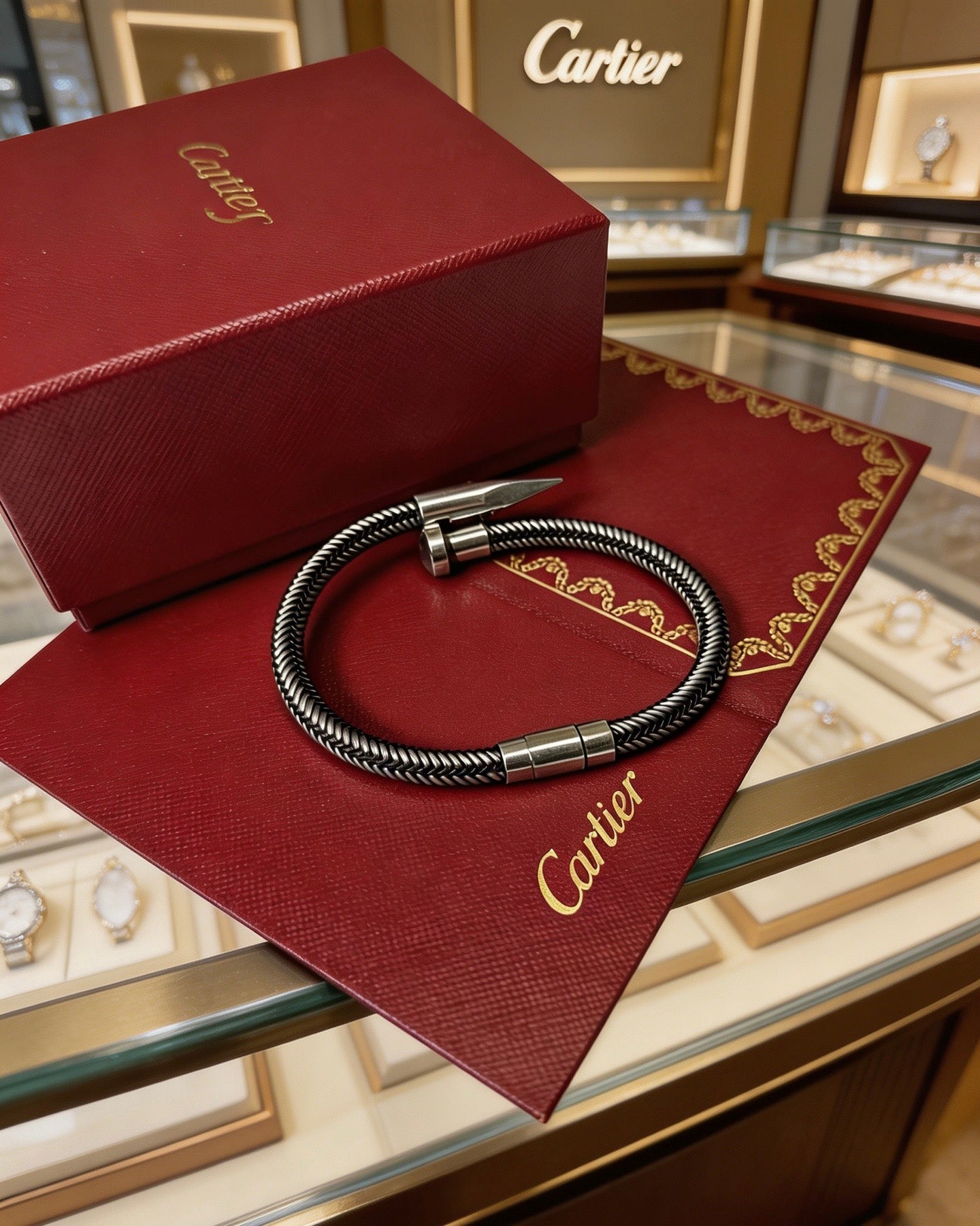 Sculptural Statement Bracelet in Gold-Tone – Design 45 side detail