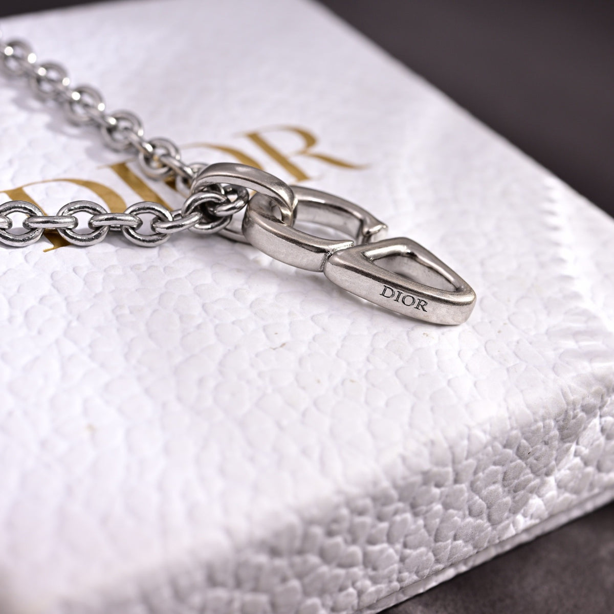 Sculptural Pendant Necklace in Polished Metal-Tone – Design 006 detail view