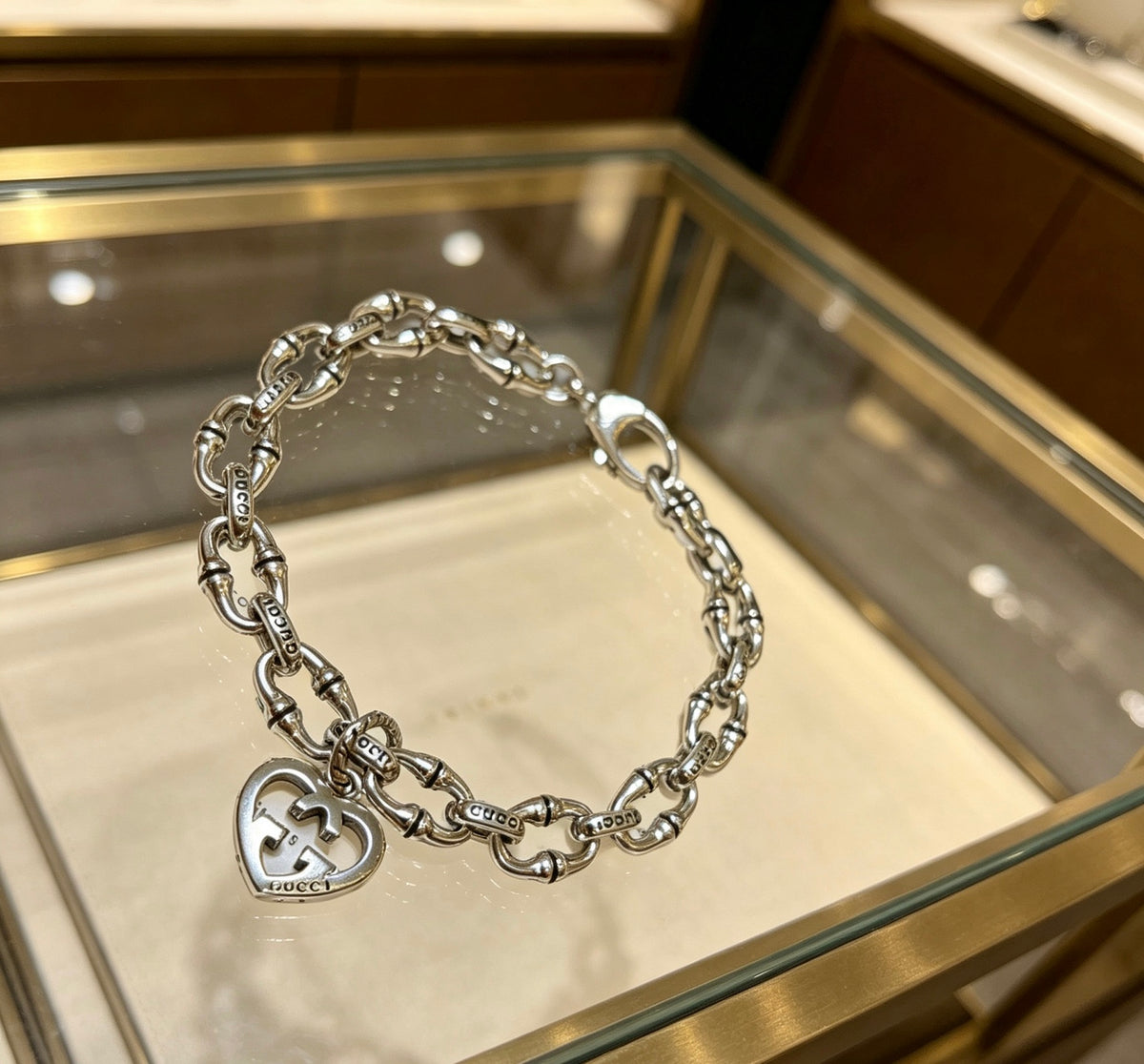 Floral Bracelet in Polished Metal-Tone – Design 002 front product view