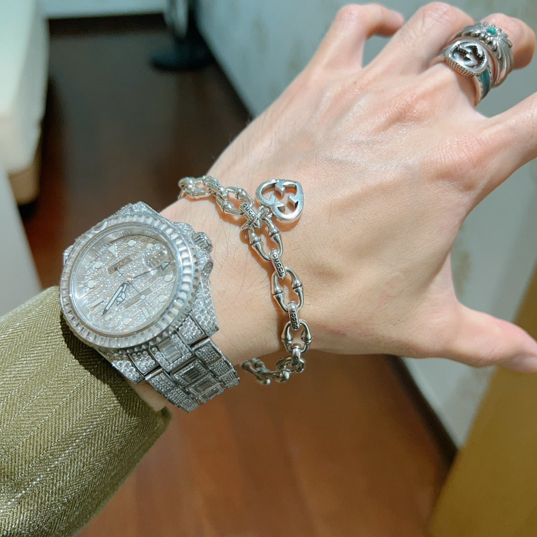 Floral Bracelet in Polished Metal-Tone – Design 007 detail view