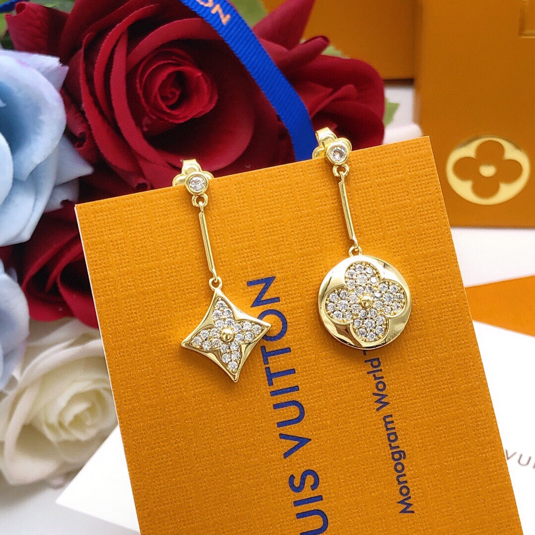 Geometric Emblem Stud Earrings in Gold-Tone – Design 020 close-up detail