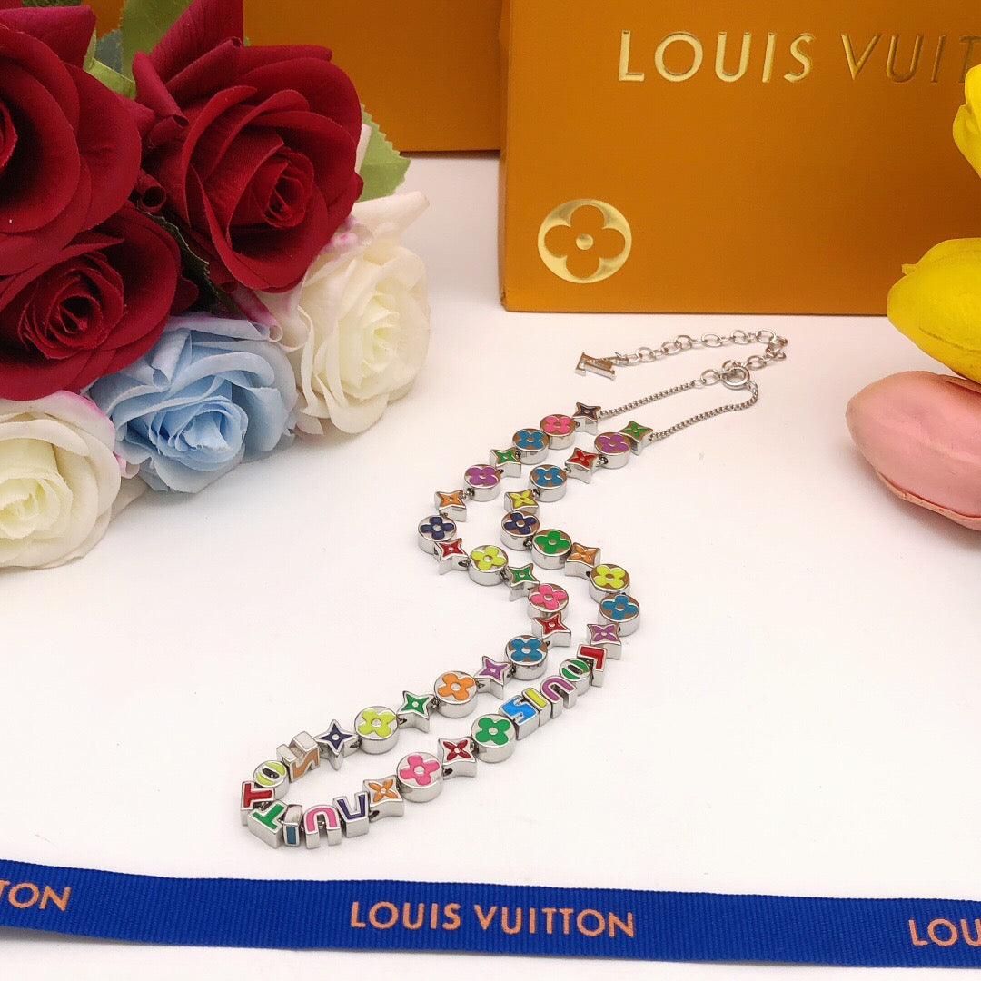 Letter Emblem Bracelet in Gold-Tone – Design 001 close-up detail