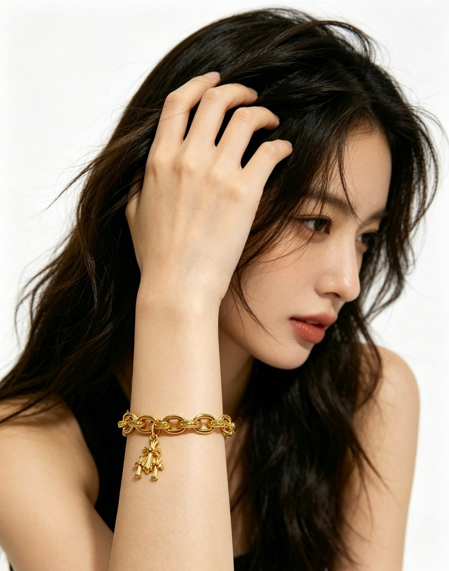 Cross Cuban-Link Bracelet in Antique Silver-Tone – Cuban Link – Design 05 detail view