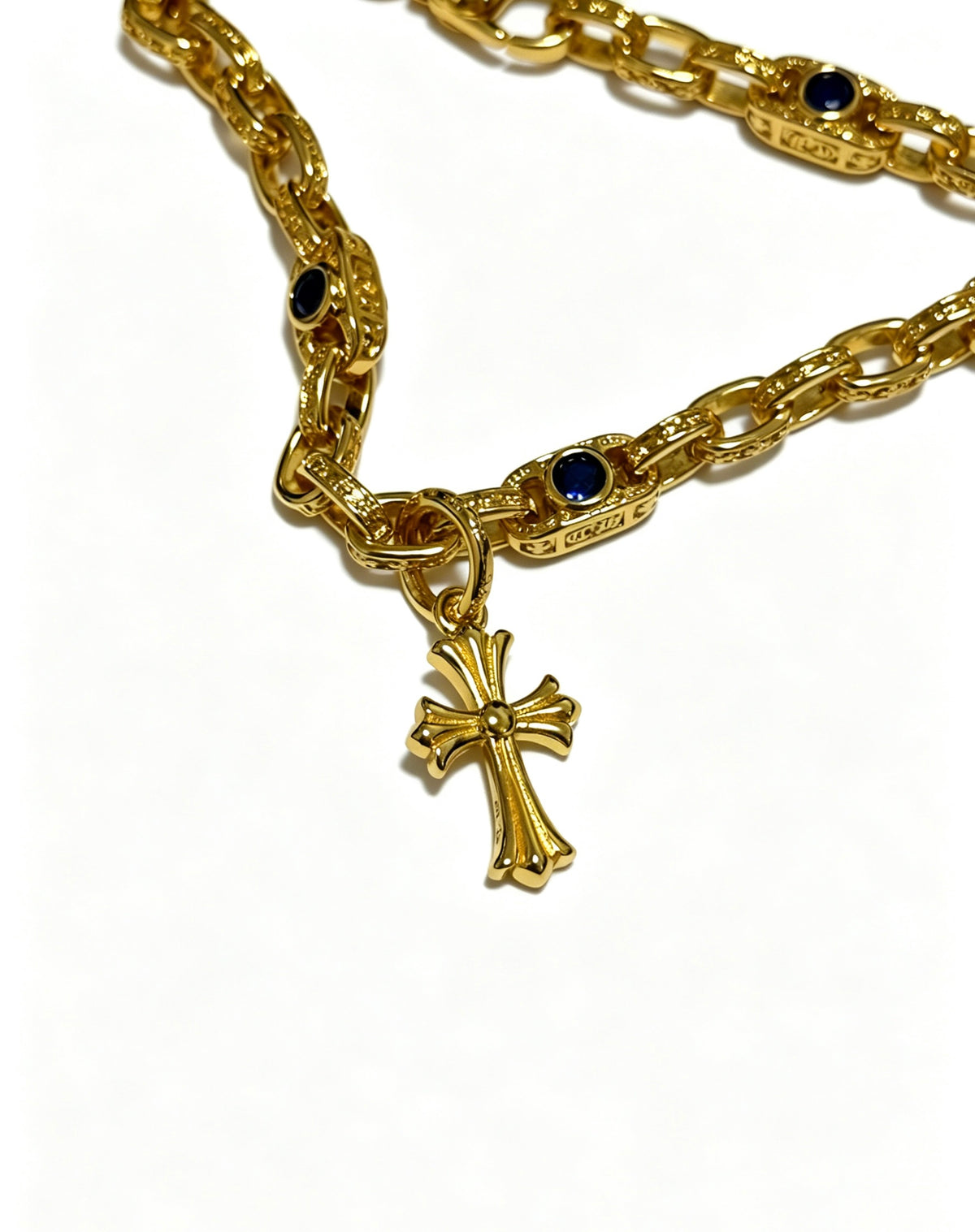 Cross Cuban-Link Bracelet in Antique Silver-Tone – Cuban Link – Design 04 styled product view