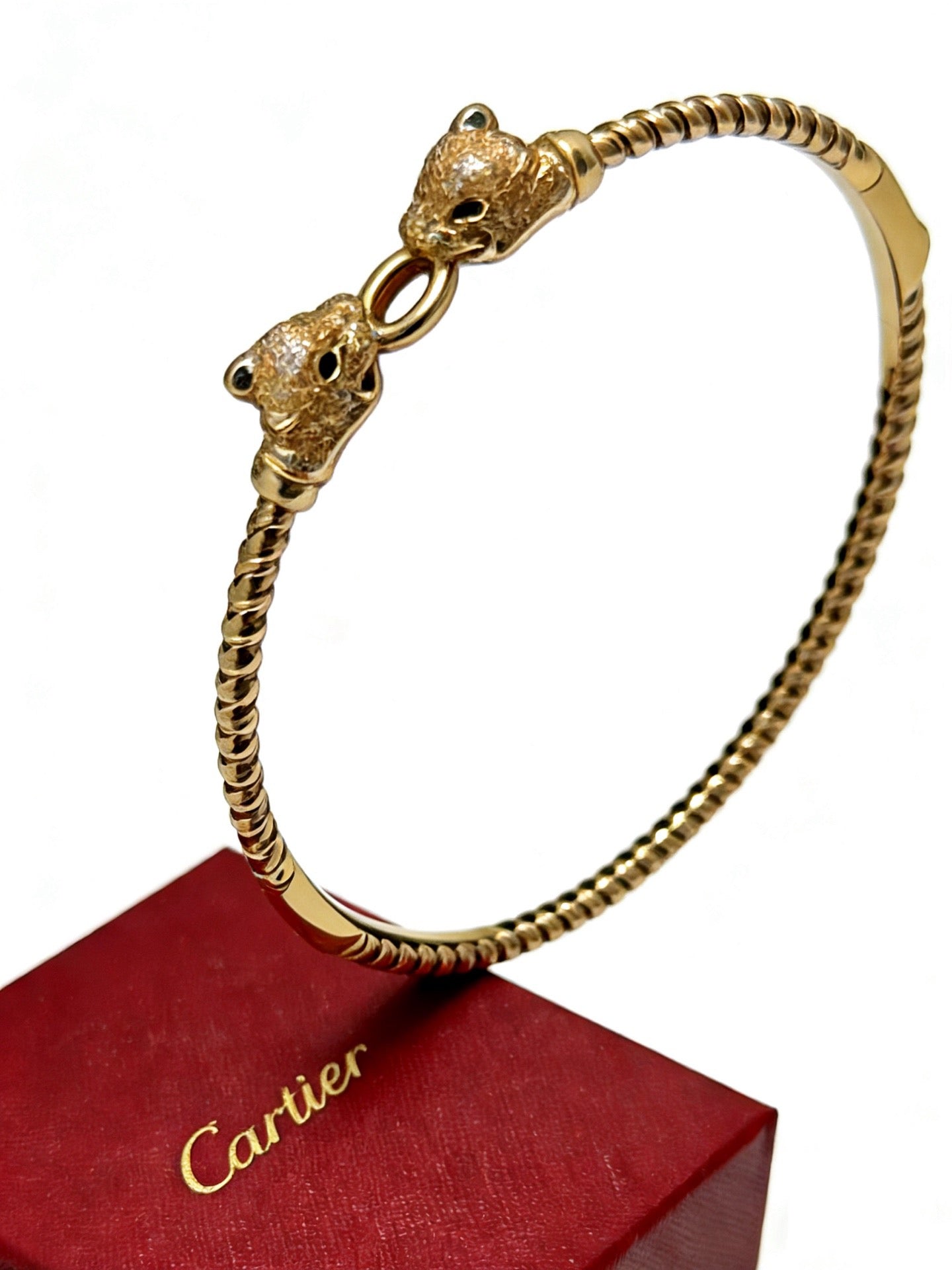 Sculptural Statement Bracelet in Gold-Tone – Design 40 side detail