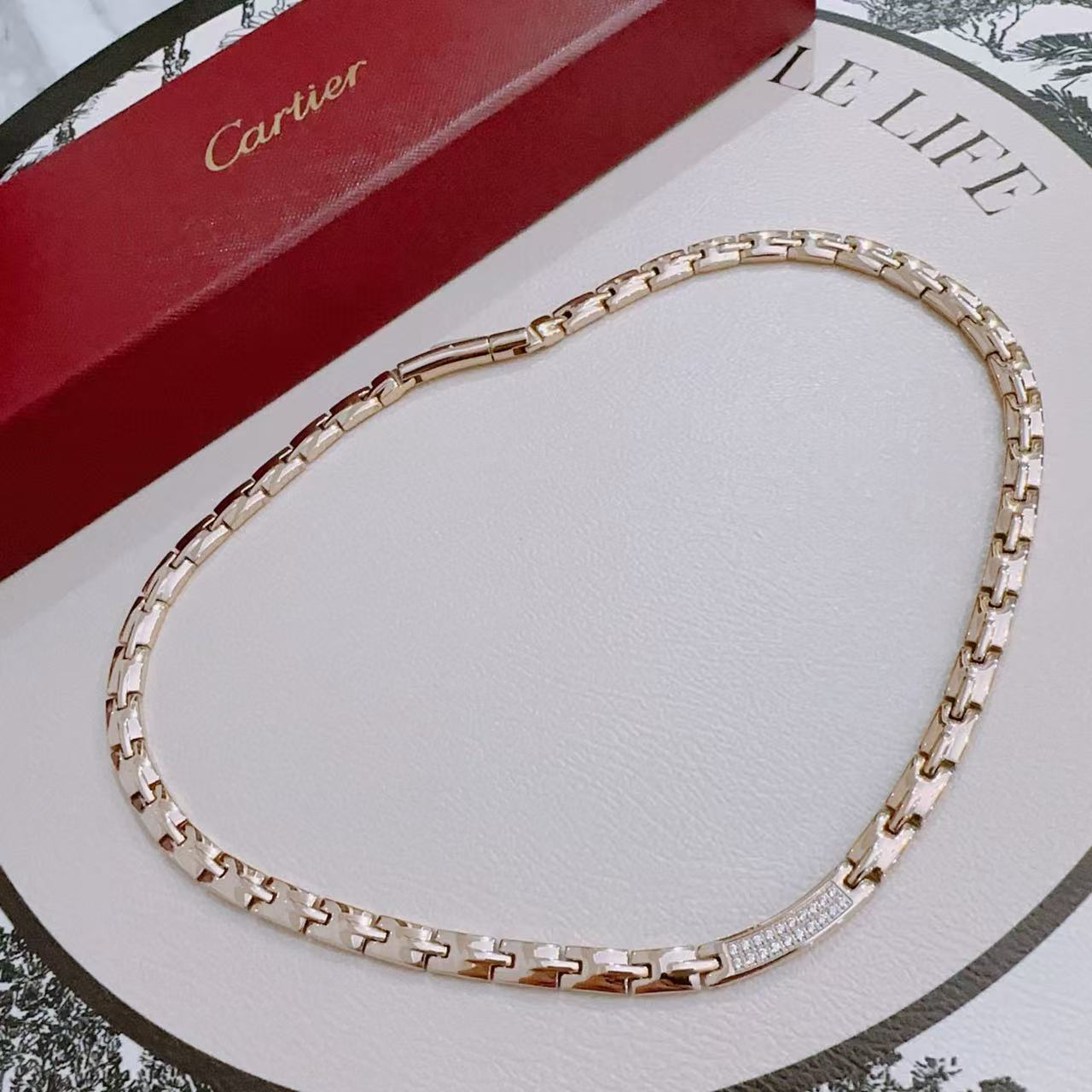 Sculptural Pendant Necklace in Gold-Tone – Design 02 main product view