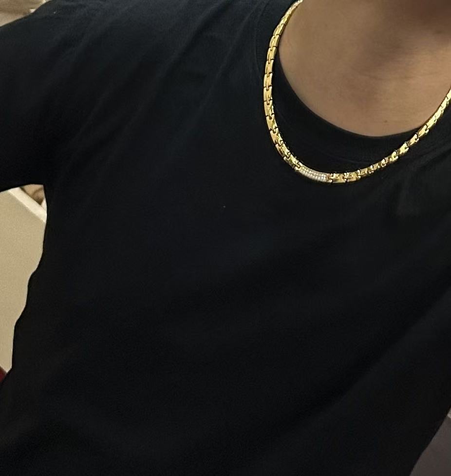 Sculptural Pendant Necklace in Gold-Tone – Design 01 main product view