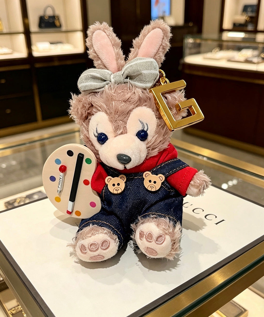 Double-G Emblem Keychain in Polished Metal-Tone – Design 019 close-up detail
