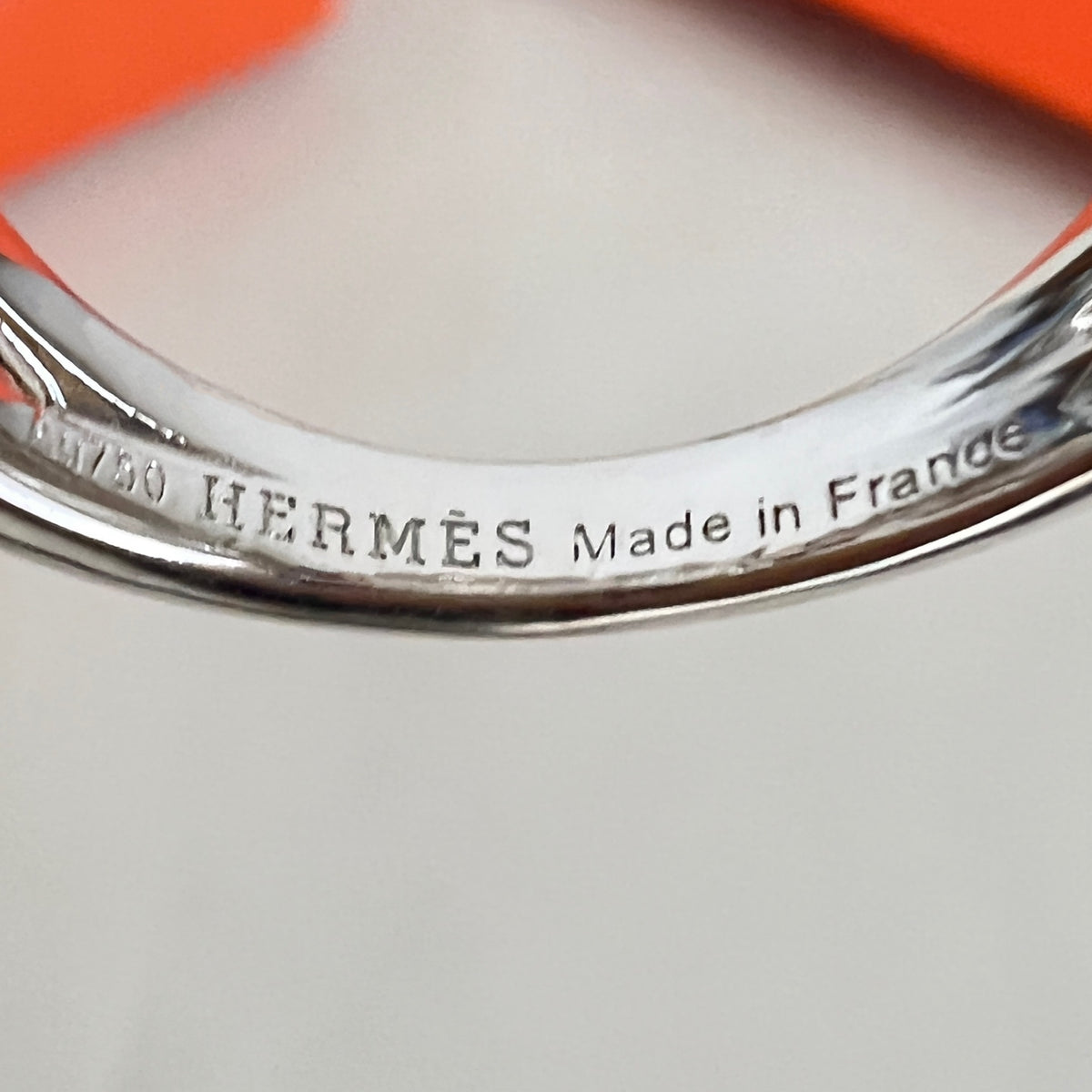 Martin Graham ring in polished metal-tone – detail view
