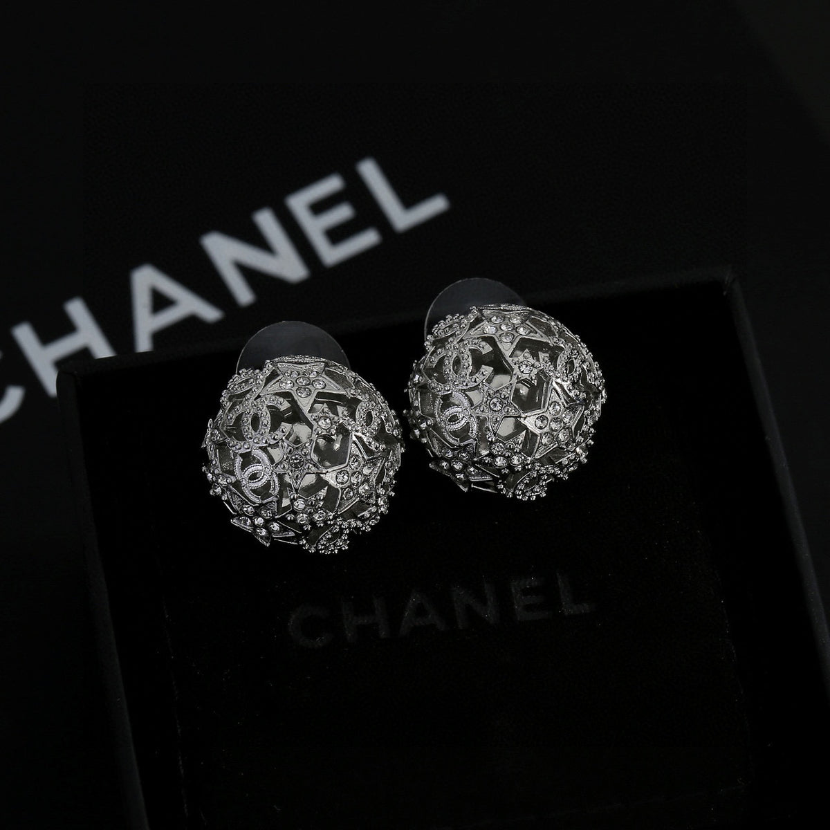 Star Stud Earrings in Gold-Tone – Star Detail – Design 002 main product view