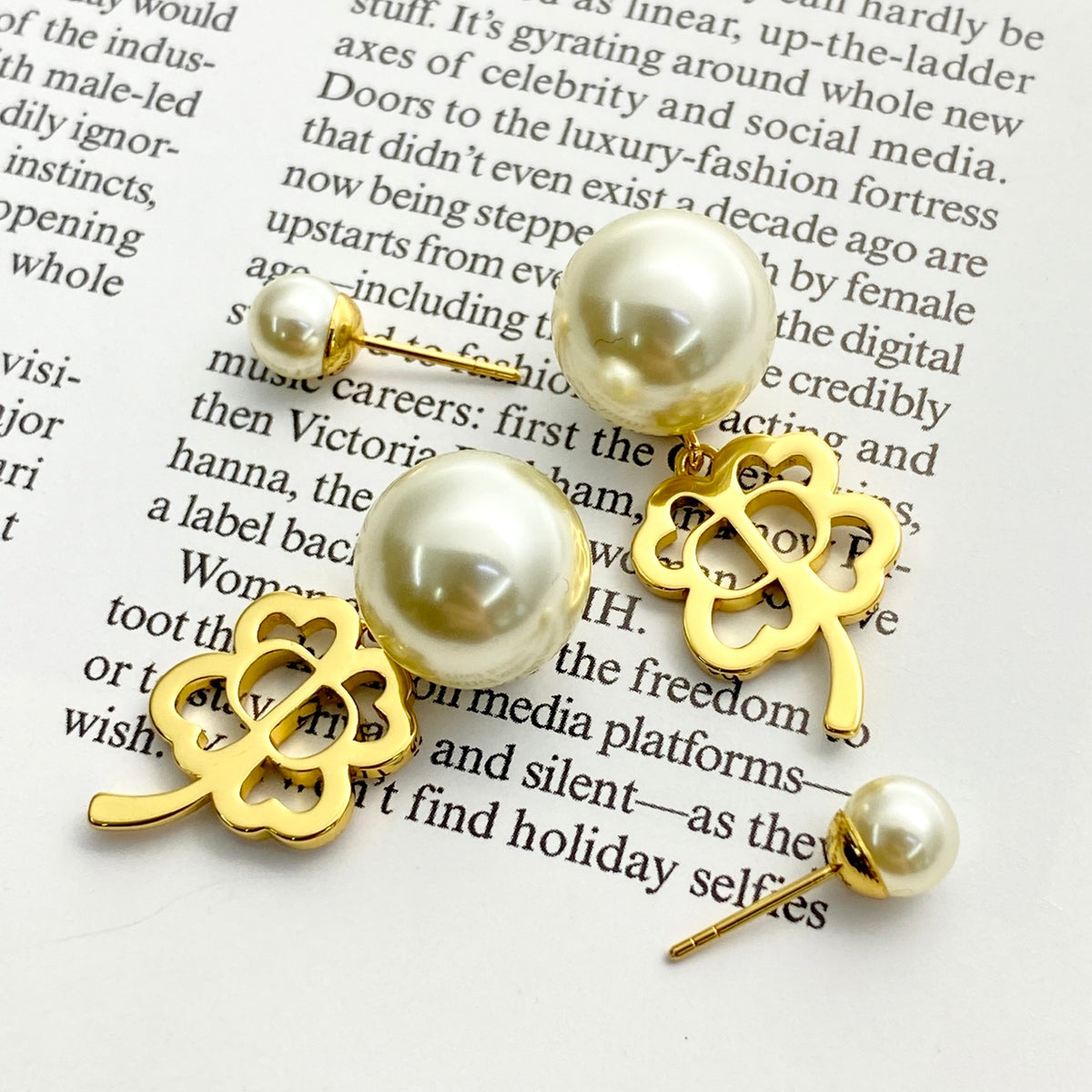 Pearl-Style Motif Stud Earrings in Gold-Tone with Pearl-Style Detail – Design 003 side detail