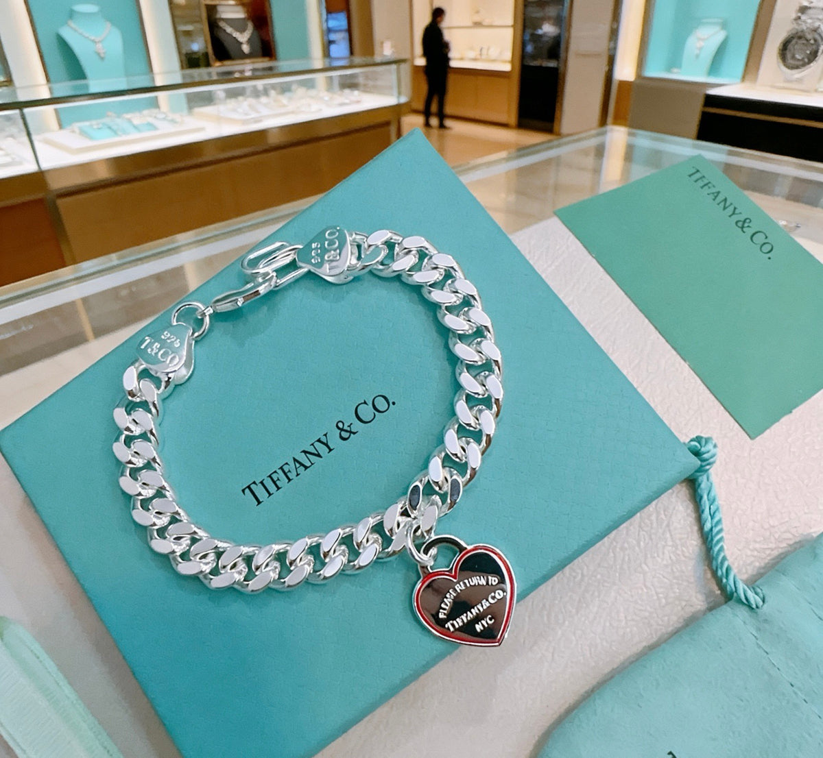 Signature Motif Bracelet in Silver-Tone – Vintage Detail – Design 23 main product view