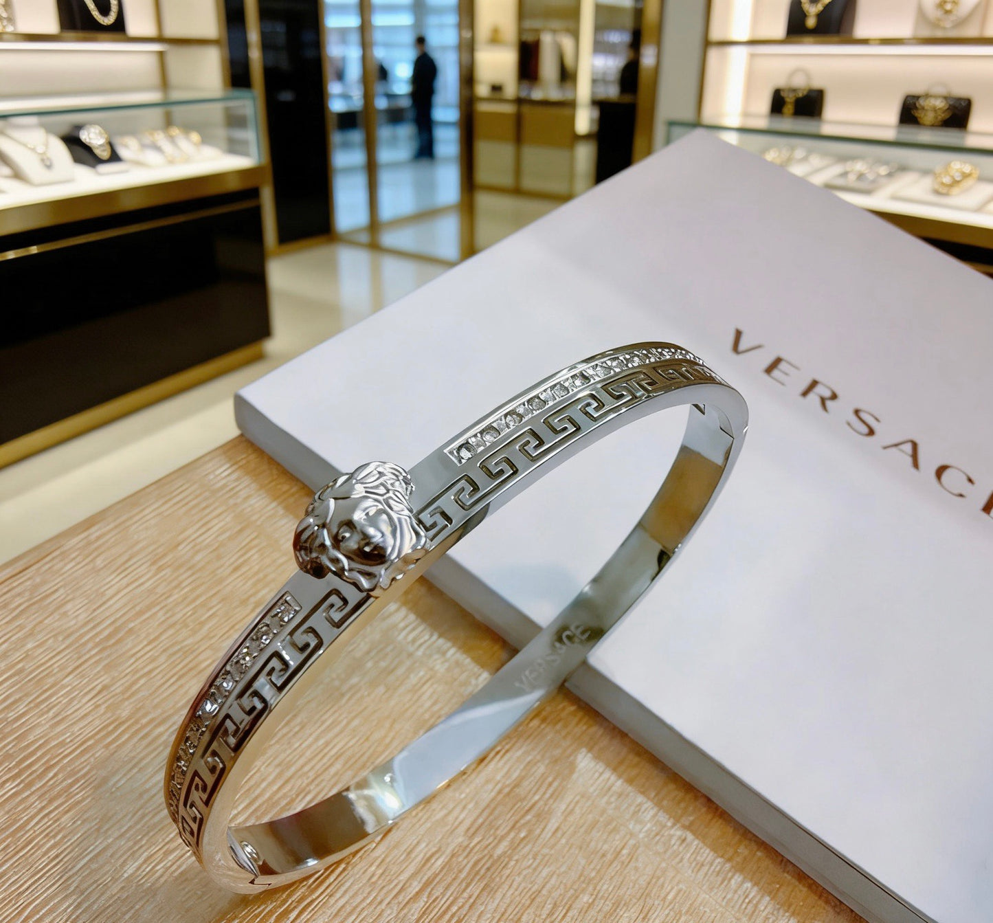 Medusa Head Statement Bracelet in Polished Metal-Tone – Design 02 side detail