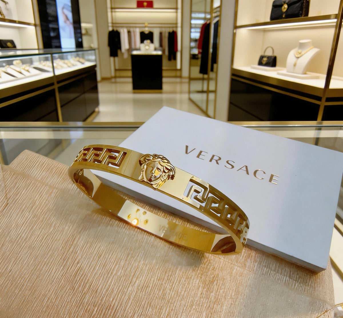 Medusa Head Statement Bracelet in Polished Metal-Tone – Design 01 main product view
