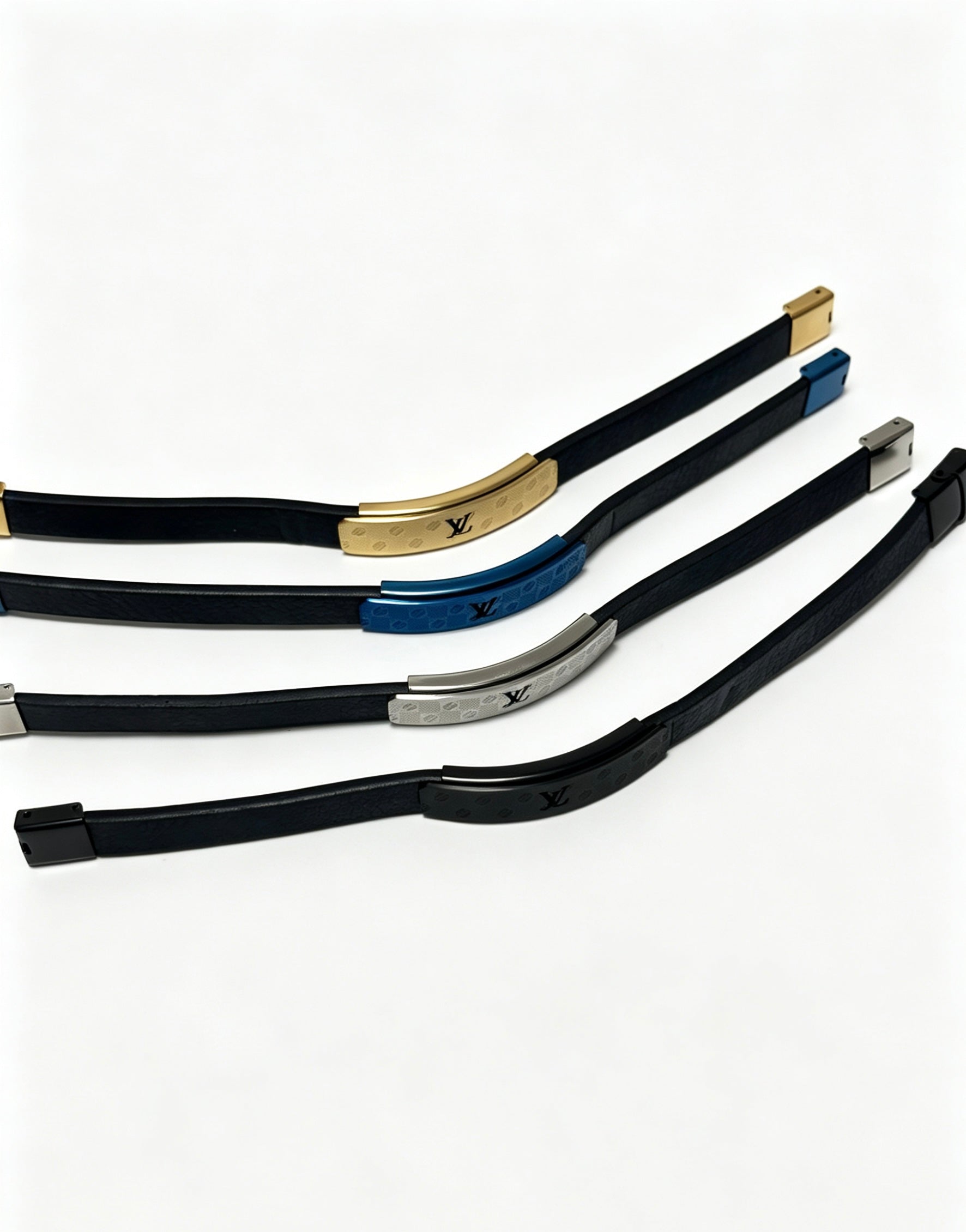 Chain Bangle in Silver-Tone – Blue Detail main product view