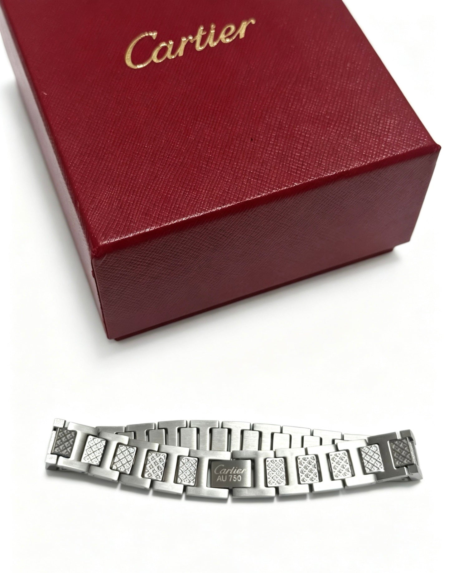 Sculptural Statement Bracelet in Gold-Tone – Design 32 side detail