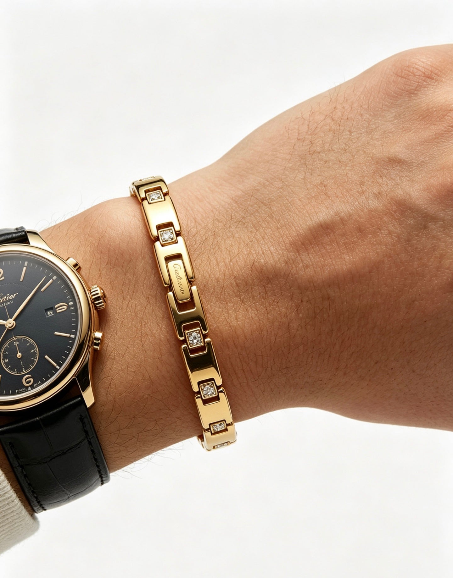 Sculptural Statement Bracelet in Gold-Tone – Design 28 close-up detail