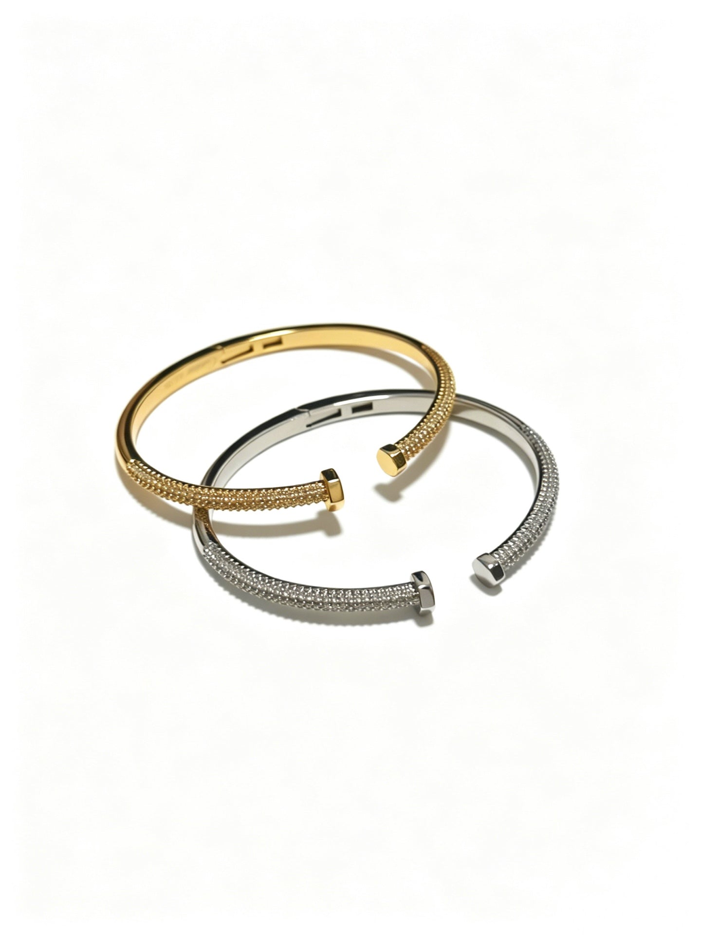 Sculptural Statement Bracelet in Gold-Tone – Design 23 detail view