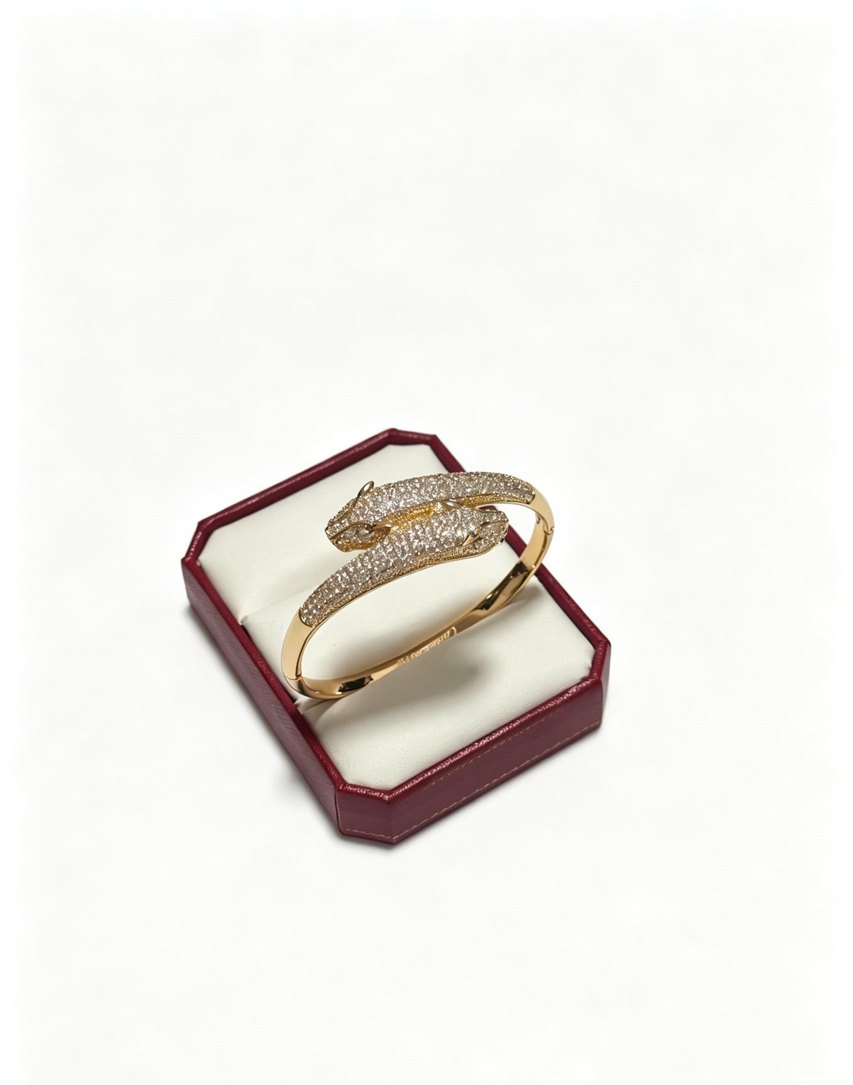 Sculptural Statement Bracelet in Gold-Tone – Design 25 detail view