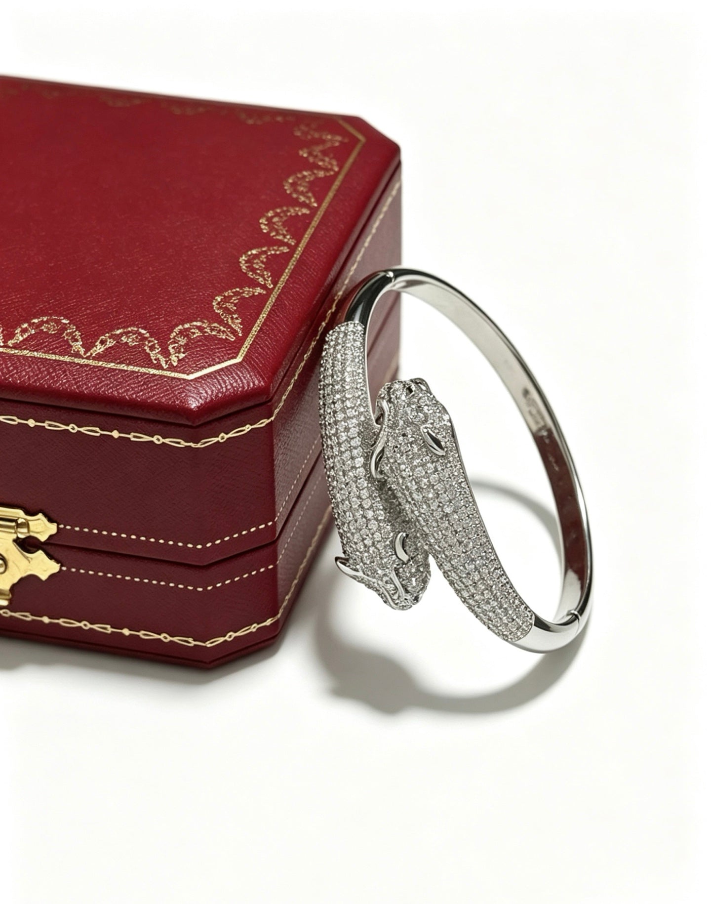 Sculptural Statement Bracelet in Gold-Tone – Design 24 side detail