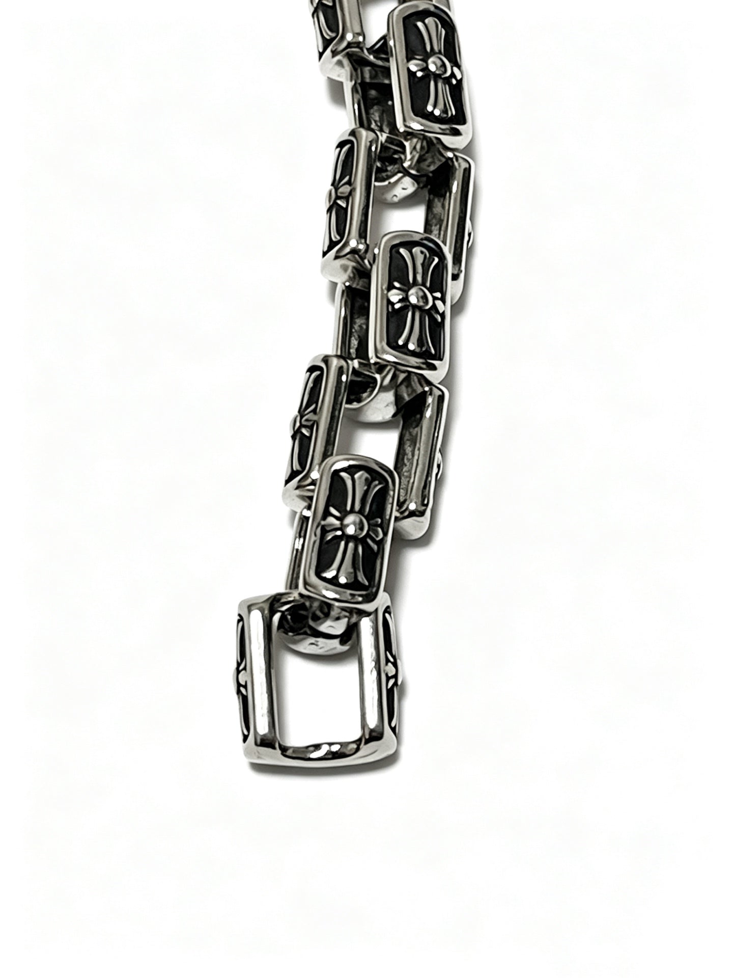 Signature Emblem Bracelet in Polished Metal-Tone – Design 016 detail view