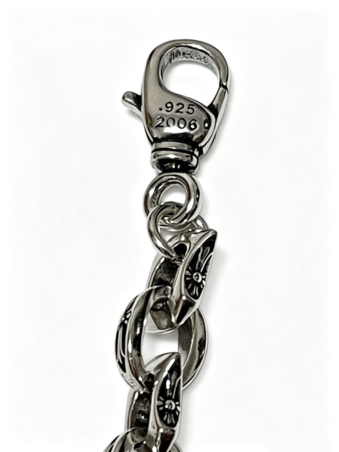 Signature Emblem Bracelet in Polished Metal-Tone – Design 015 side detail