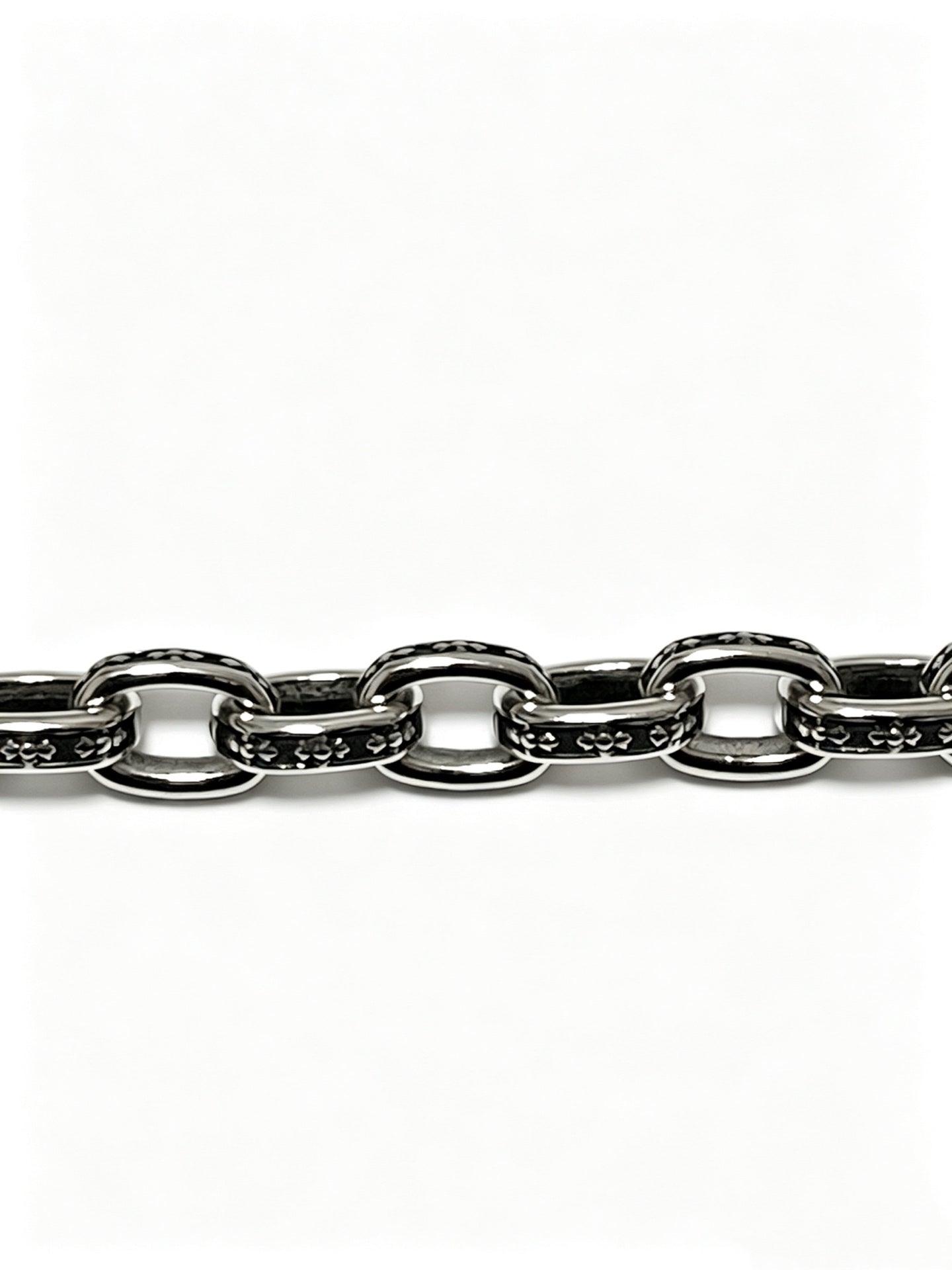 Signature Emblem Bracelet in Polished Metal-Tone – Design 013 side detail