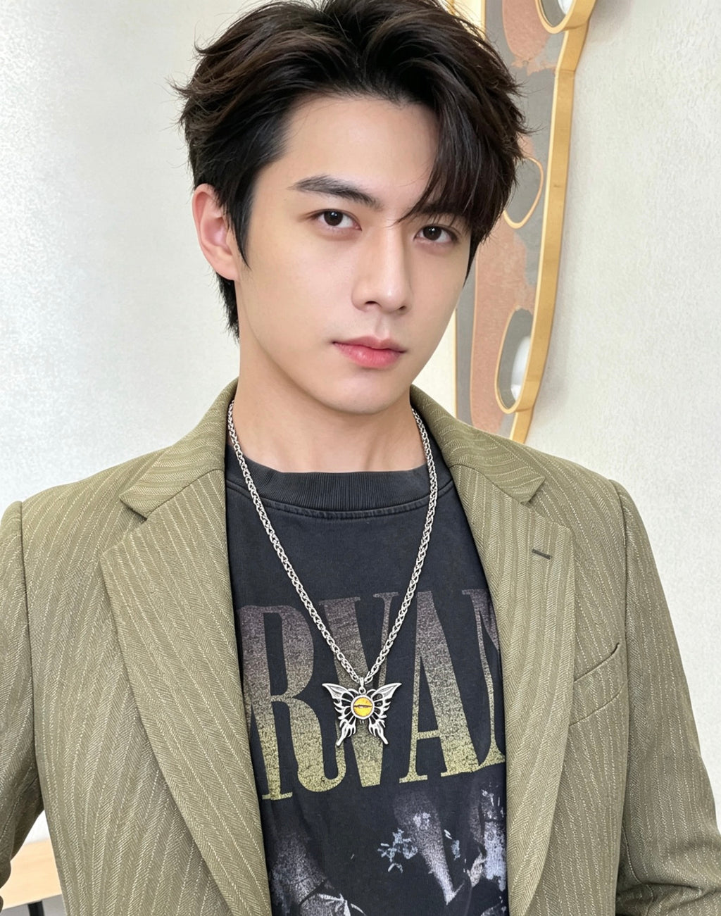 Double-G Emblem Pendant Necklace in Polished Metal-Tone – Design 070 front product view
